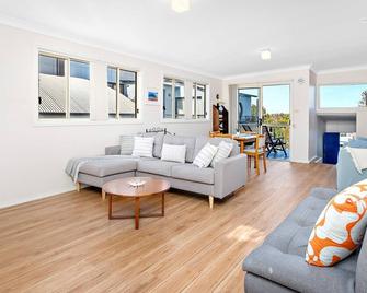 Cosy cottage by the sea - Gerringong - Wohnzimmer