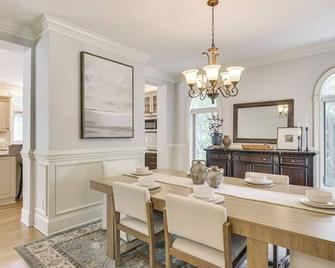 Dock and Home Theater Pet-Friendly Lake Wylie Home - York - Dining room
