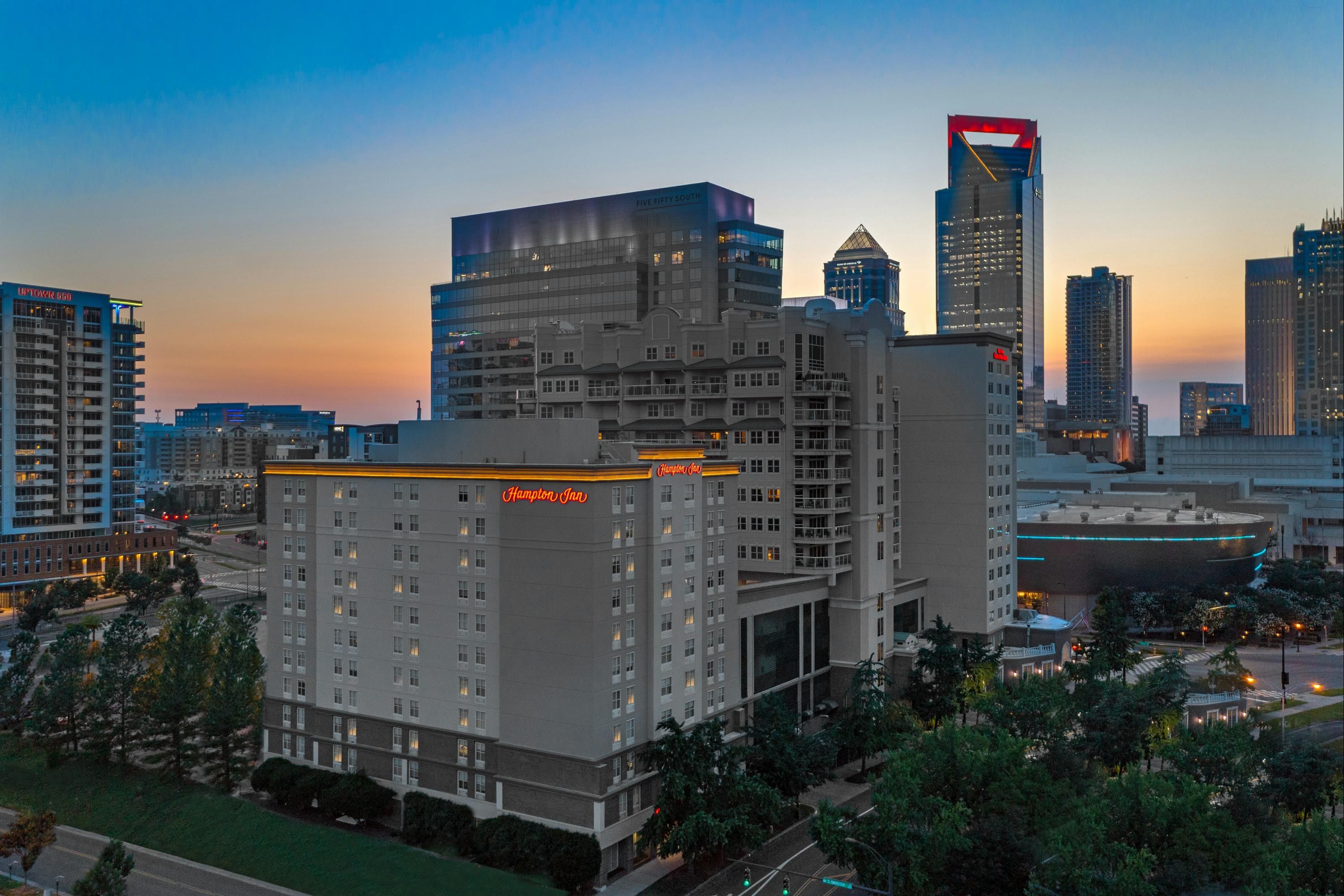 Hampton Inn Charlotte-Uptown - Charlotte - Bygning
