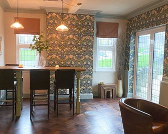 The Rising Sun - Bristol - Dining room