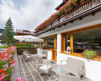 Hotel Italo - Madonna di Campiglio - Patio