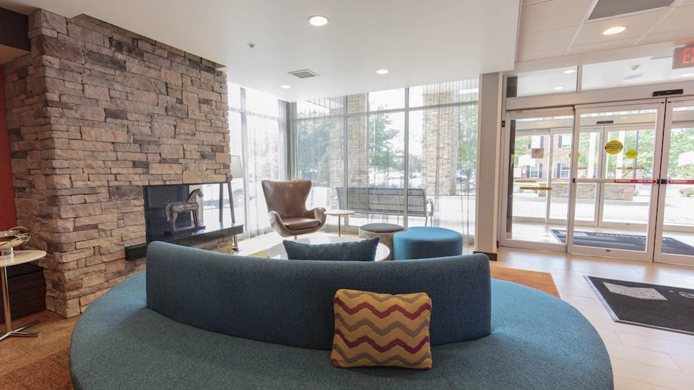 Fairfield Inn and Suites by Marriott Atlanta Woodstock