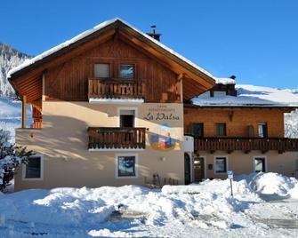 B&B Apartments La Palsa - San Cassiano/St. Kassian - Edificio