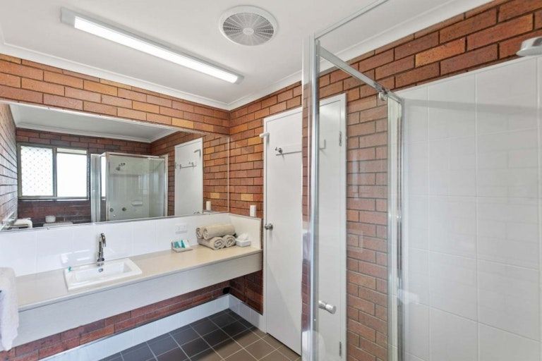 Blue Shades Motel - Maryborough - Baño