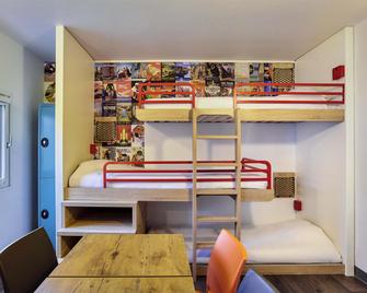 Hotelf1 Bayonne - Baiona - Slaapkamer