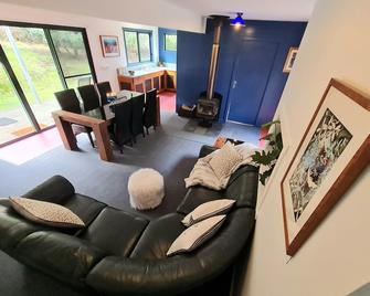 Huon Bush Retreats - Ranelagh - Sala de estar