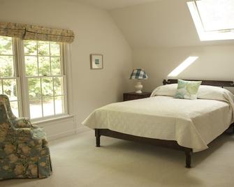 Charming Quiet Retreat on North River in Historic Gloucester, Virginia - Gloucester - Habitación