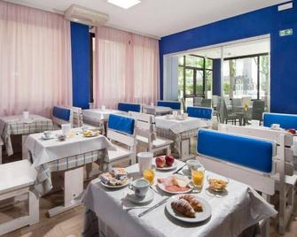 Hotel Holiday Sunshine Summer - Misano Adriatico - Restaurant