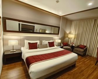 Ramada by Wyndham Multan - Multān - Bedroom