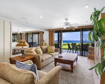 Keauhou Kona Surf & Racquet Club #4-102 - Kailua-Kona - Living room