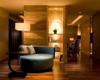 Hilton Beijing Wangfujing - Beijing - Living room