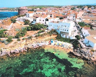 Relais La Ghinghetta - Portoscuso - Вигляд зовні
