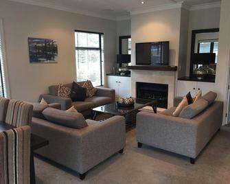 Benbrae Cardrona Valley Resort - Wanaka - Sala de estar