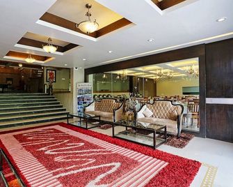 Hotel Pine Spring Pahalgam - Pahalgam - Lobby