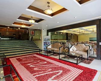 Hotel Pine Spring Pahalgam - Pahalgam - Lobby