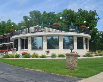 Amber's Inn & Suites - Wisconsin Dells - Edificio