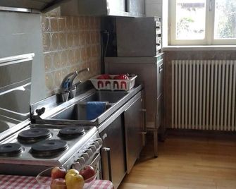 Santangela Hostel & Rooms - Menaggio - Küche