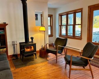 Chalet Venezia : Mont-Tremb Ski & exceptional beach view CITQ #295113 - La Conception - Sala de estar