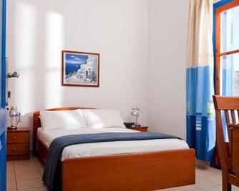 Hotel Eleni - Adamantas - Bedroom