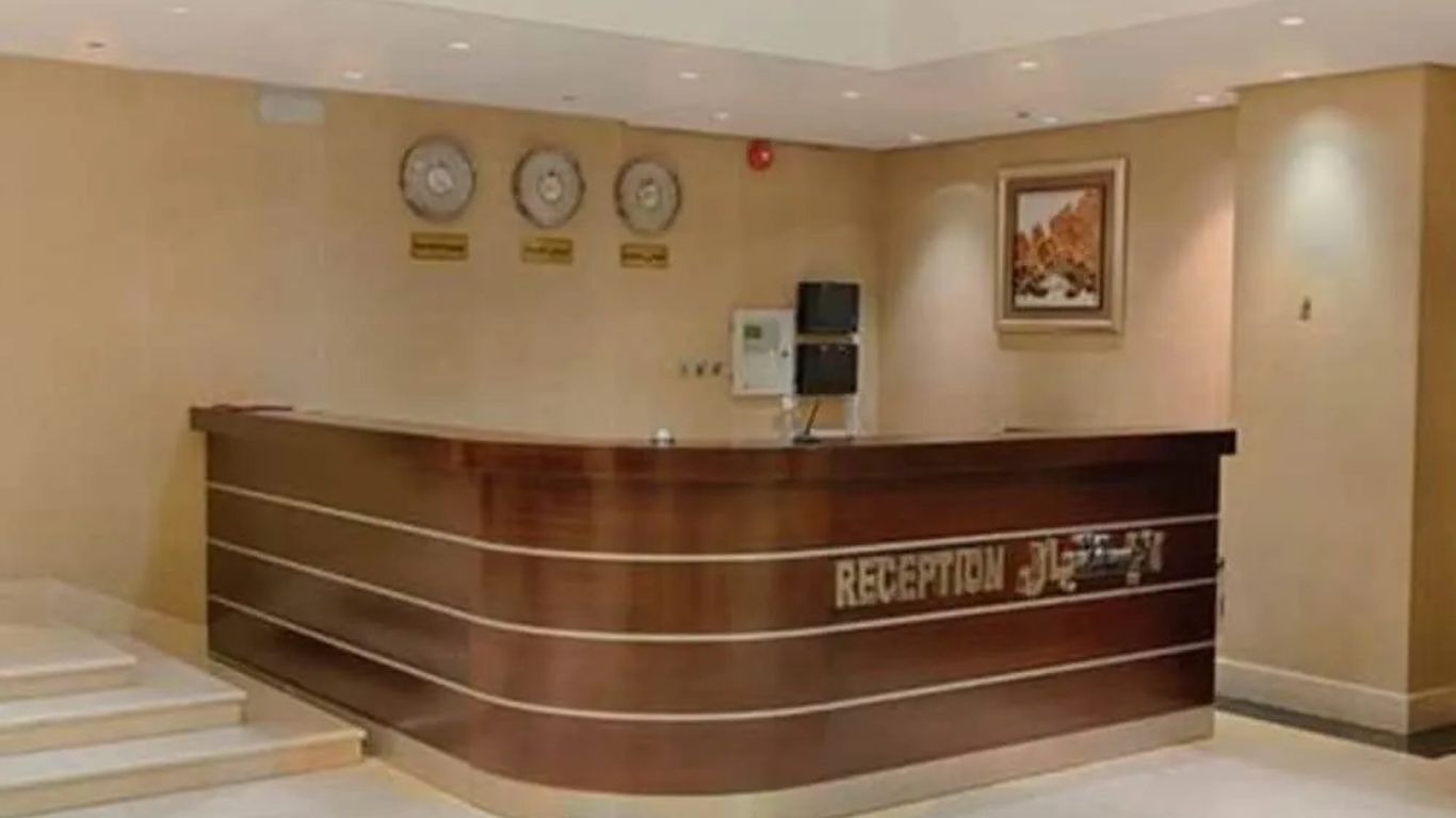 拉哈爾套房飯店