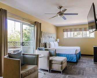 Inn at East Beach - Santa Barbara - Bedroom