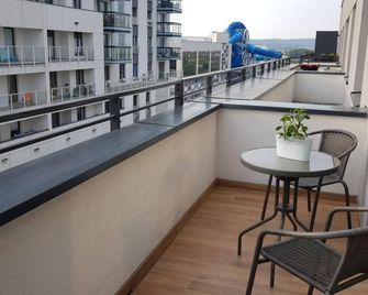 Nowoczesny apartament przy Aquapark Reda - Reda - Balkon
