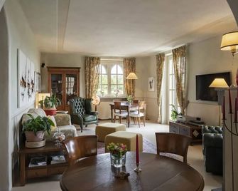 Tenuta il Sassone - Wine&Food - Massa Marittima - Living room