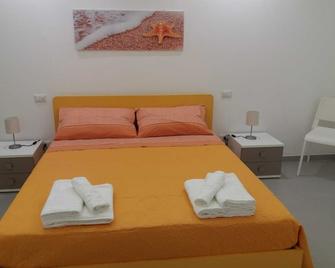 Home Holiday Eleonora - Pozzallo - Bedroom