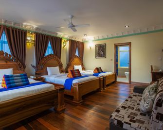 Okay Palace - Phnom Penh