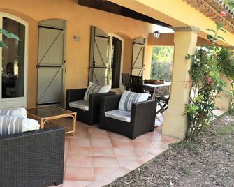 Terre de Sel - Port Grimaud - Terasa