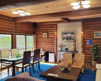 A luxury villa with a natural hot spring that you can stay without meeting anyone - Semboku - Jadalnia