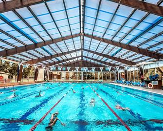 Kfar Maccabiah Hotel and Suites - Ramat Gan - Pool