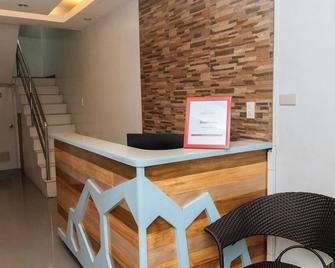 RedDoorz near Bambang Station - Manila - Recepción