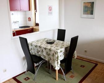 Fewo Bonn Sejour - Nähe Un-Campus U. Wccb - Bonn - Yemek odası