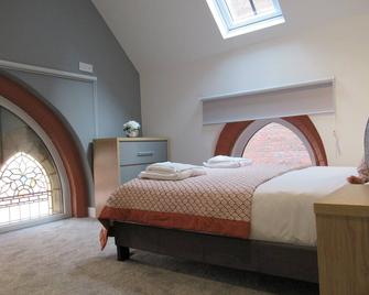 Emmanuel Church Apartments - Warrington - Bedroom