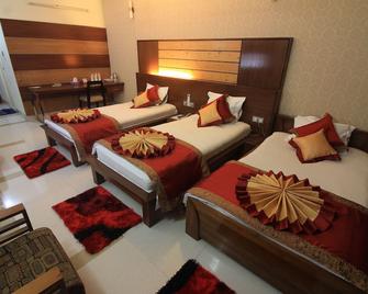 Tiger Garden Int Hotel - Khulna - Bedroom