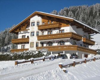 Pension Romantica - Jerzens - Building