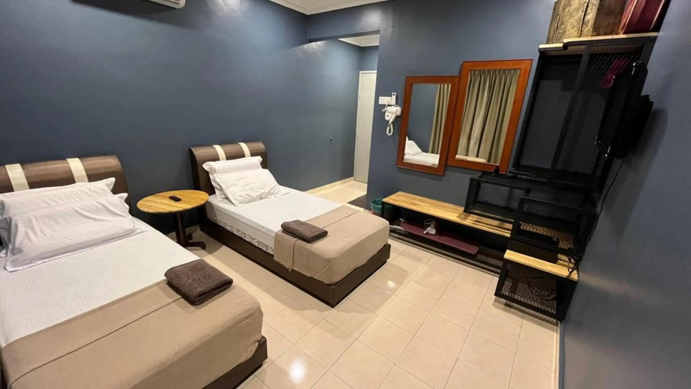 Marina Cove Resort