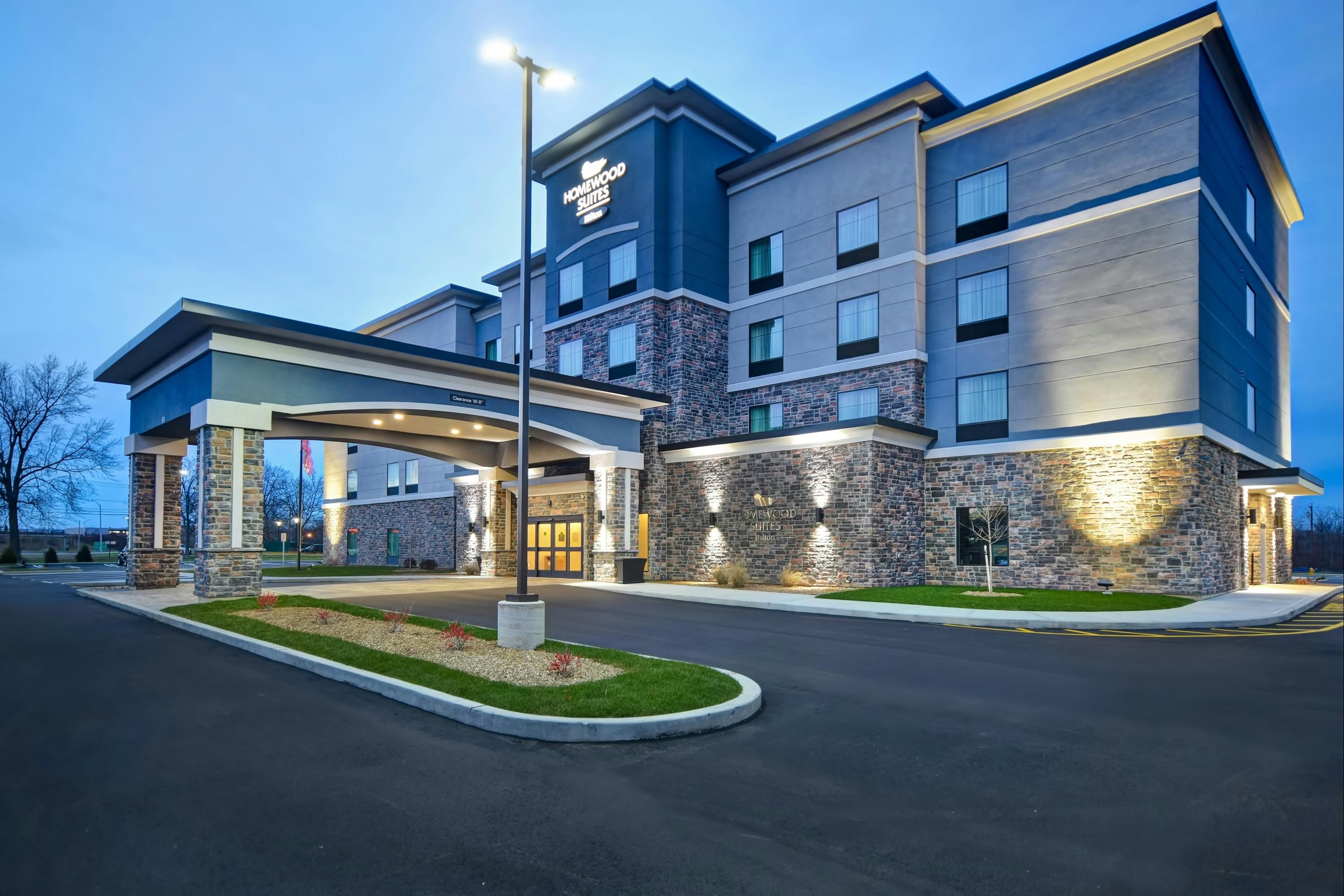 Homewood Suites by Hilton Orange New Haven - Orange - Budova