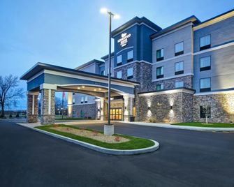 Homewood Suites by Hilton Orange New Haven - Orange - Budova