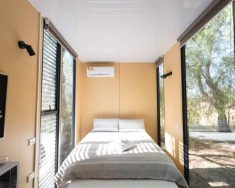 Organic Farm Stay by Tiny Away - Numurkah - Bedroom