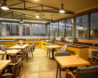 Hotel Oasis - 馬爾馬里斯 - 餐廳