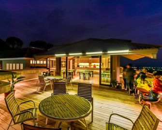 Yundeng Group - Fanlu Township - Patio
