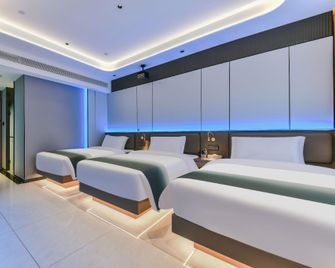 Ye Yu Chen Esports Cinema Hotel (Hengshui Yiran City High-speed Railway Station Branch) - Hengshui - Schlafzimmer