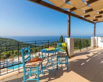Villa Cassandra Fiskardo by Villa Plus - Vassilikiades - Balcón