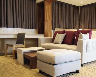 Aeris International Hotel - Taichung - Sala de estar