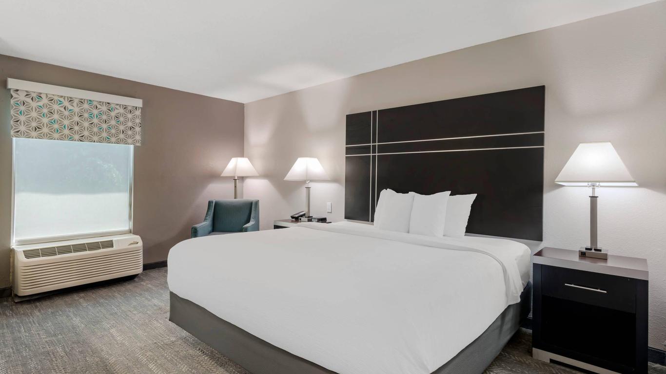 Quality Inn & Suites Union City - Atlanta South