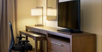 Homewood Suites by Hilton Winnipeg Airport-Polo Park, MB - Winnipeg
