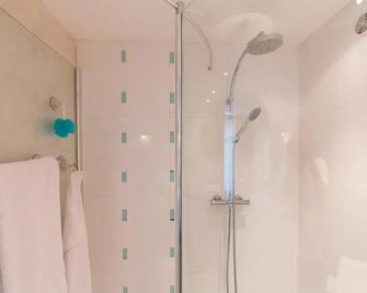 ABY - Cannes - Bathroom