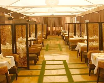 The Prabha International Hotel - Gwalior - Restaurant
